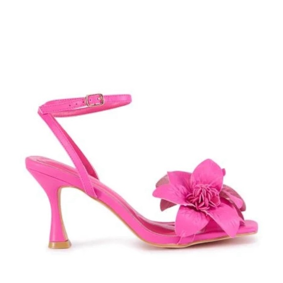 COPY - Azalea Wang Eliseo Flower Heel Sandal - Picture 2 of 5